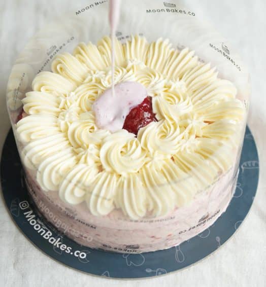 Strawberry Pull Up Cake