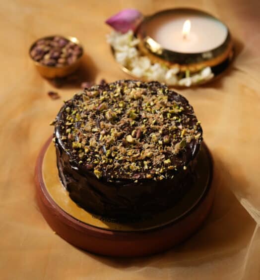 Chocolate Pistachio kunafa cake