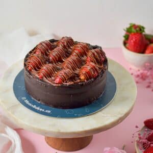 STRAWBERRY NUTELLA CAKE